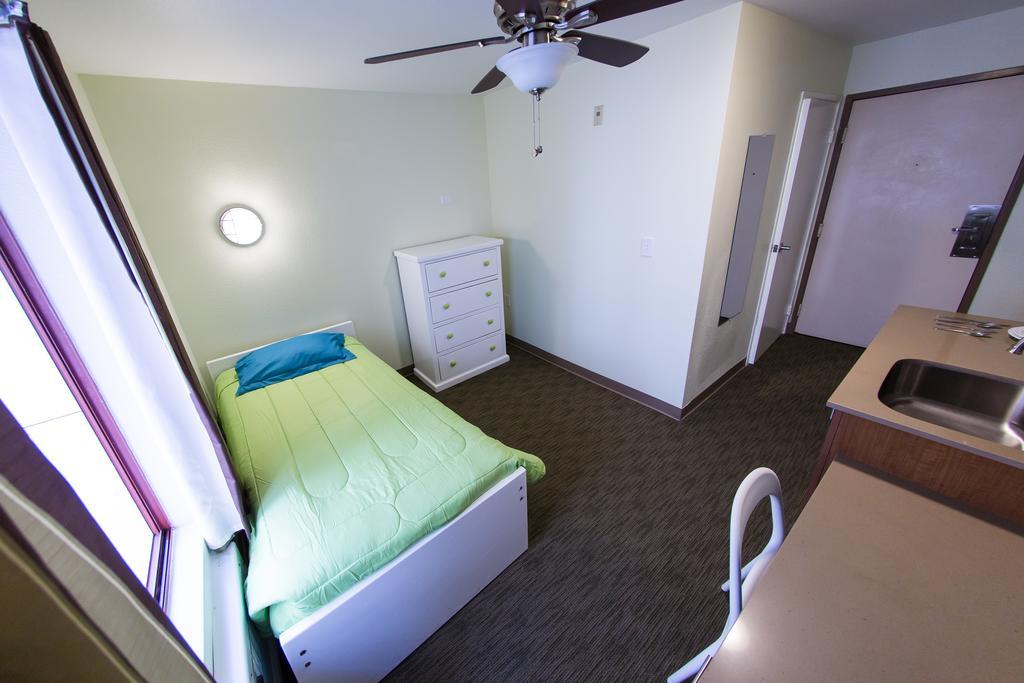 Vantaggio Suites San Diego Buitenkant foto