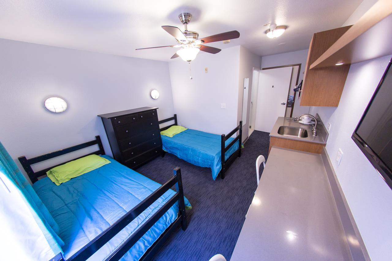 Vantaggio Suites San Diego Buitenkant foto