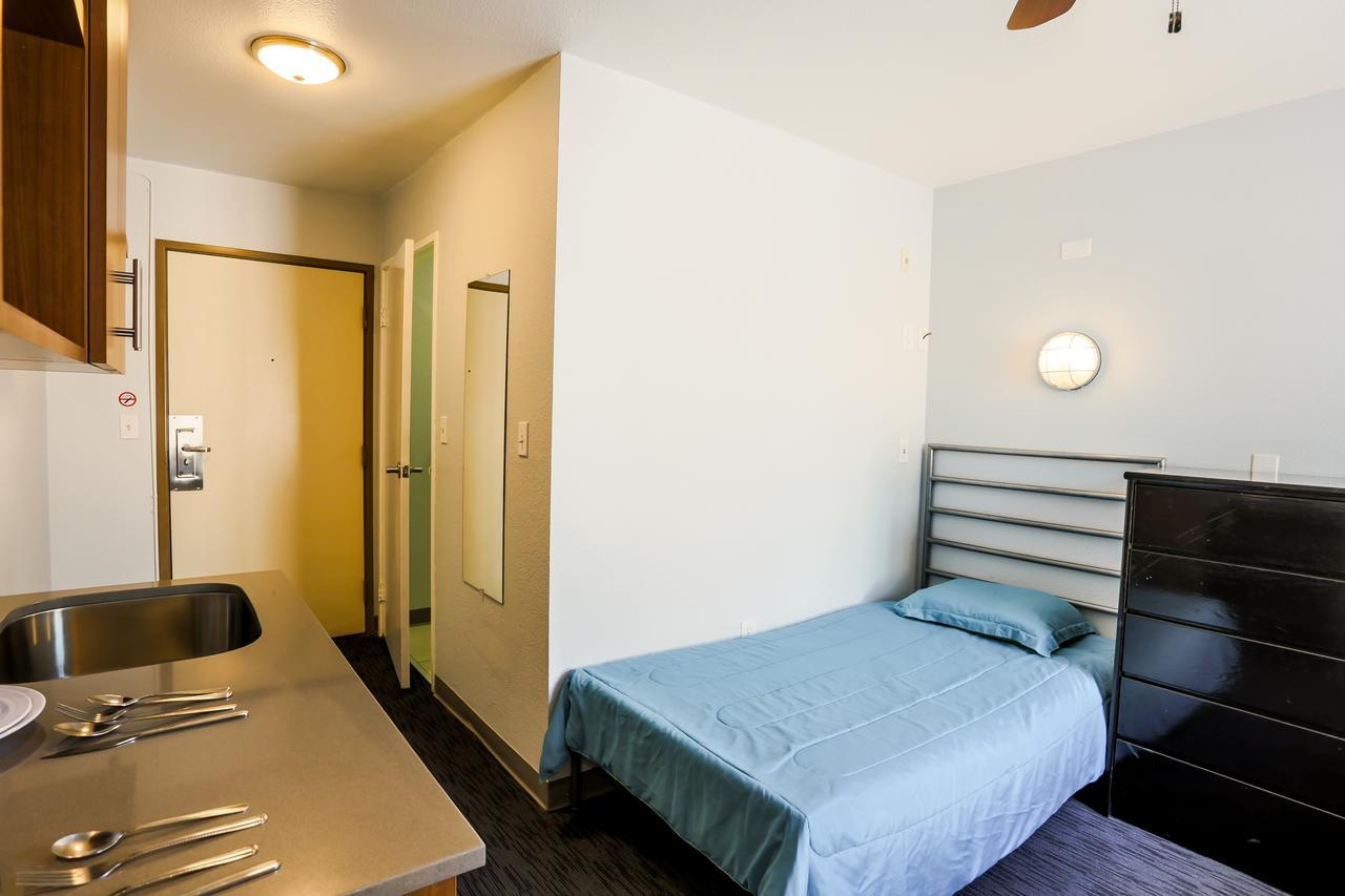 Vantaggio Suites San Diego Buitenkant foto